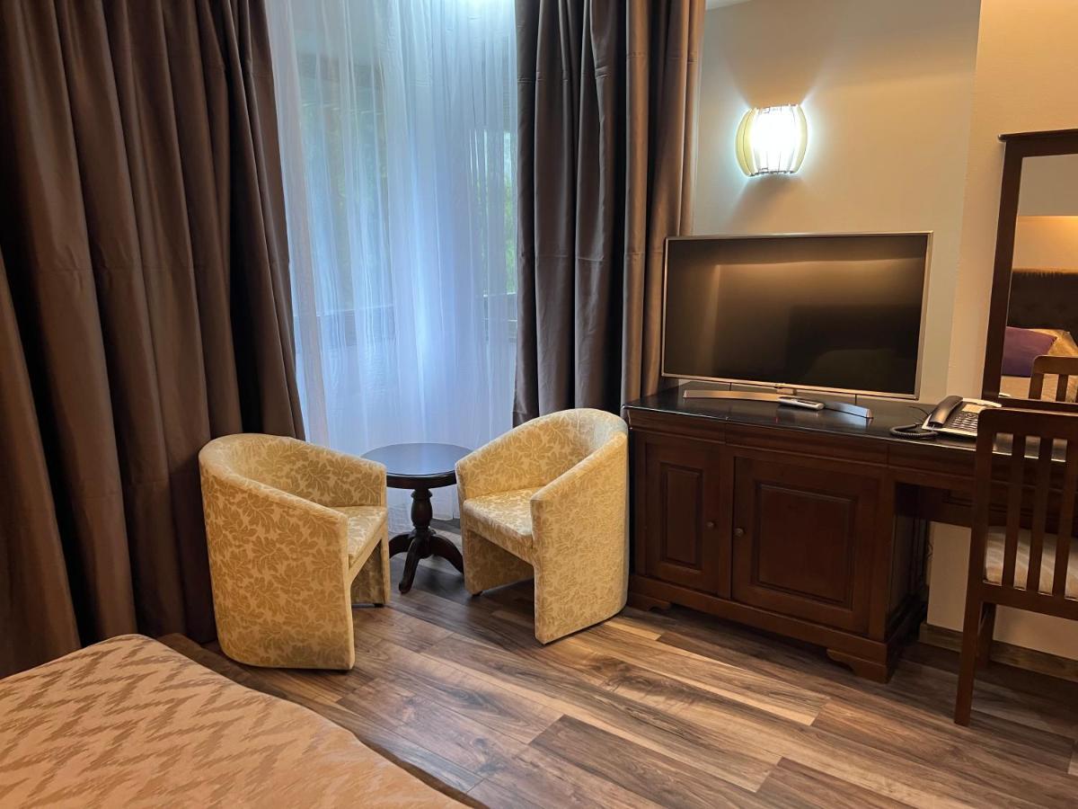 Alpin Resort Apartments Deluxe 2406 Poiana Brasov Bagian luar foto